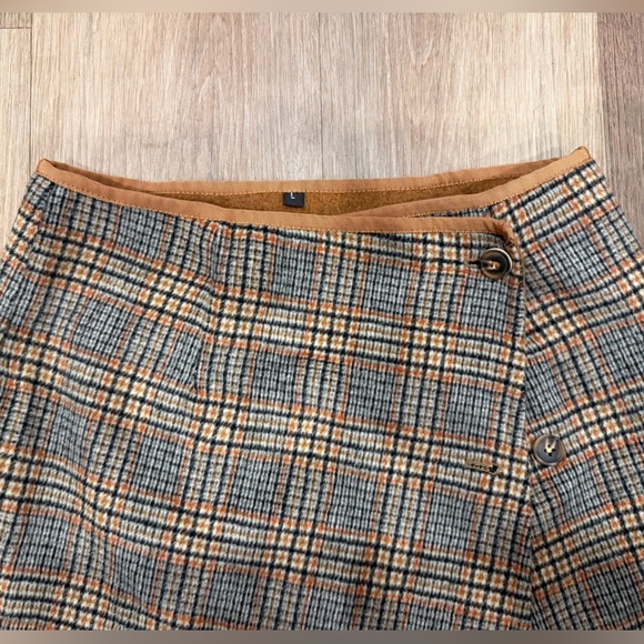 Plaid Wrap Skirt - Gray and Tan - Picture 2 of 9